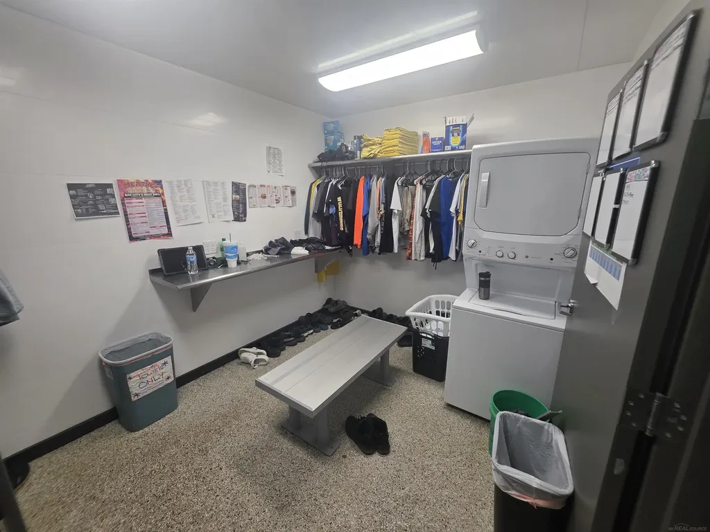 1401 N Johnson Street Bay City City MI 48708