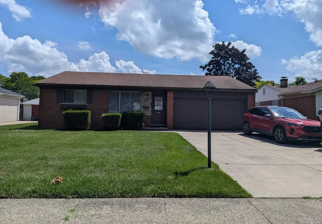 8256 San Marco Boulevard Sterling Heights City MI 48313