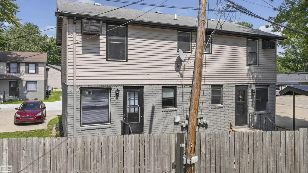 1600 Holland Avenue Port Huron City MI 48060