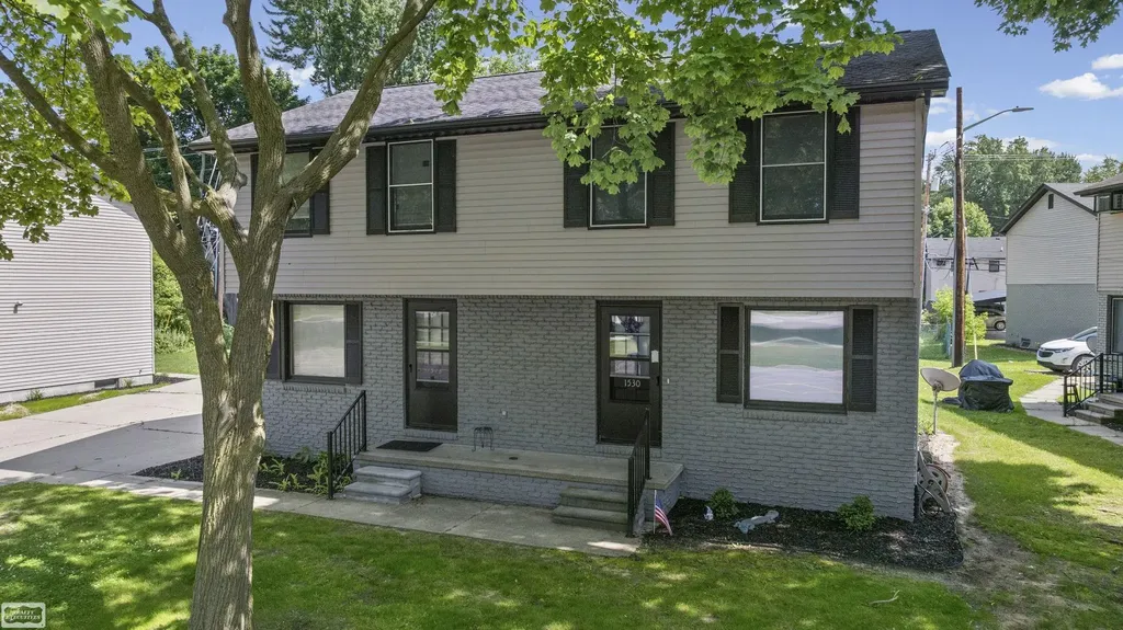 1600 Holland Avenue Port Huron City MI 48060