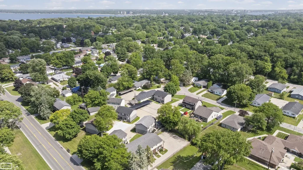 1600 Holland Avenue Port Huron City MI 48060