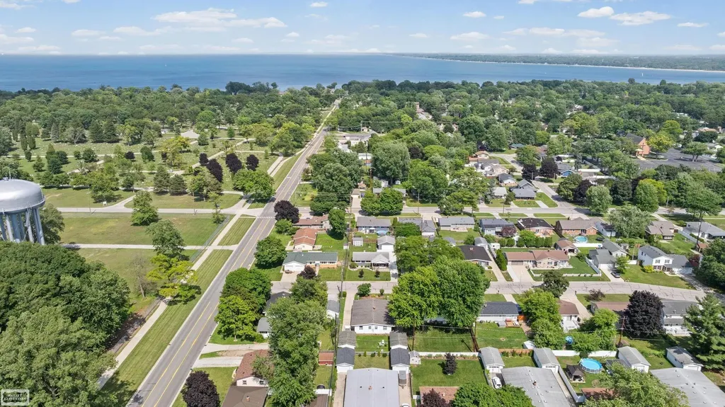 1600 Holland Avenue Port Huron City MI 48060