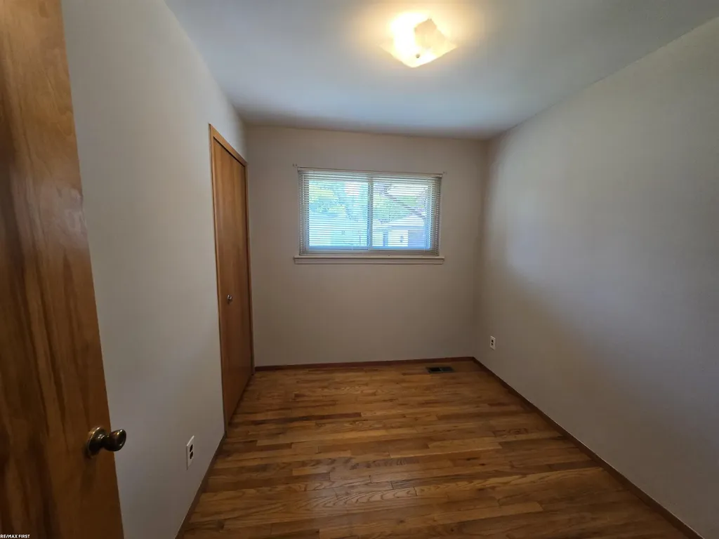 14968 Clemson Drive Sterling Heights City MI 48313