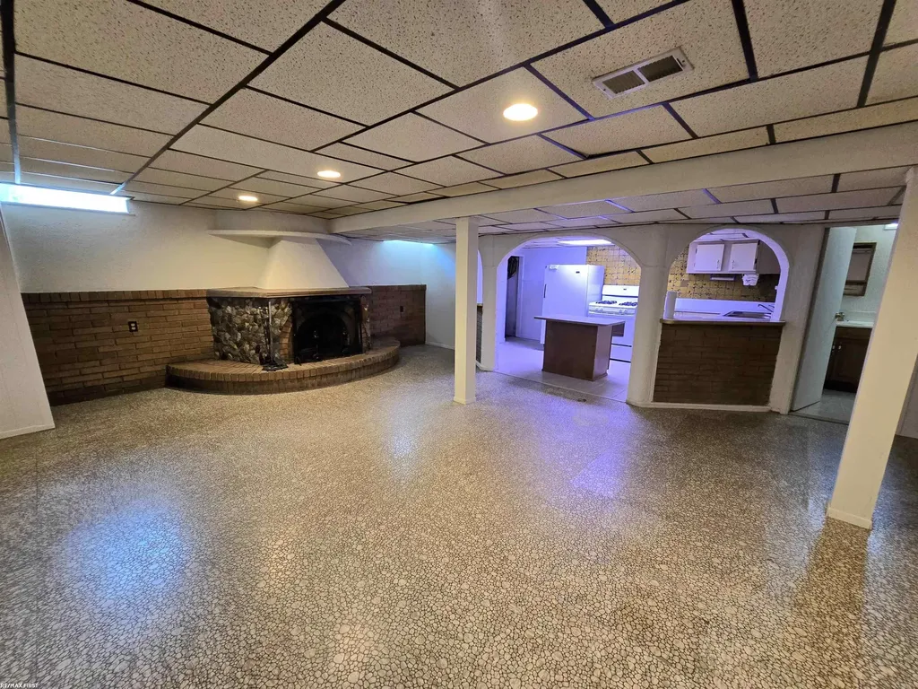14968 Clemson Drive Sterling Heights City MI 48313