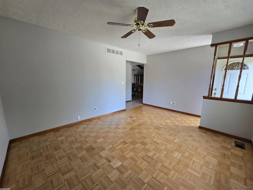 14968 Clemson Drive Sterling Heights City MI 48313
