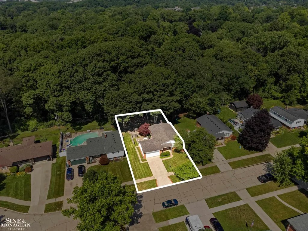 14433 Oxford Road Plymouth City MI 48170