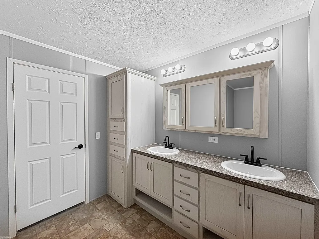 46301 Gabrielle Drive Macomb Township MI 48044