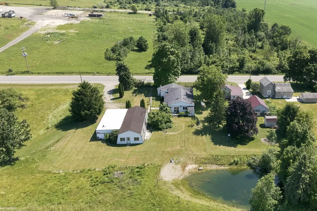 6098 Burtch Road Grant Township MI 48032