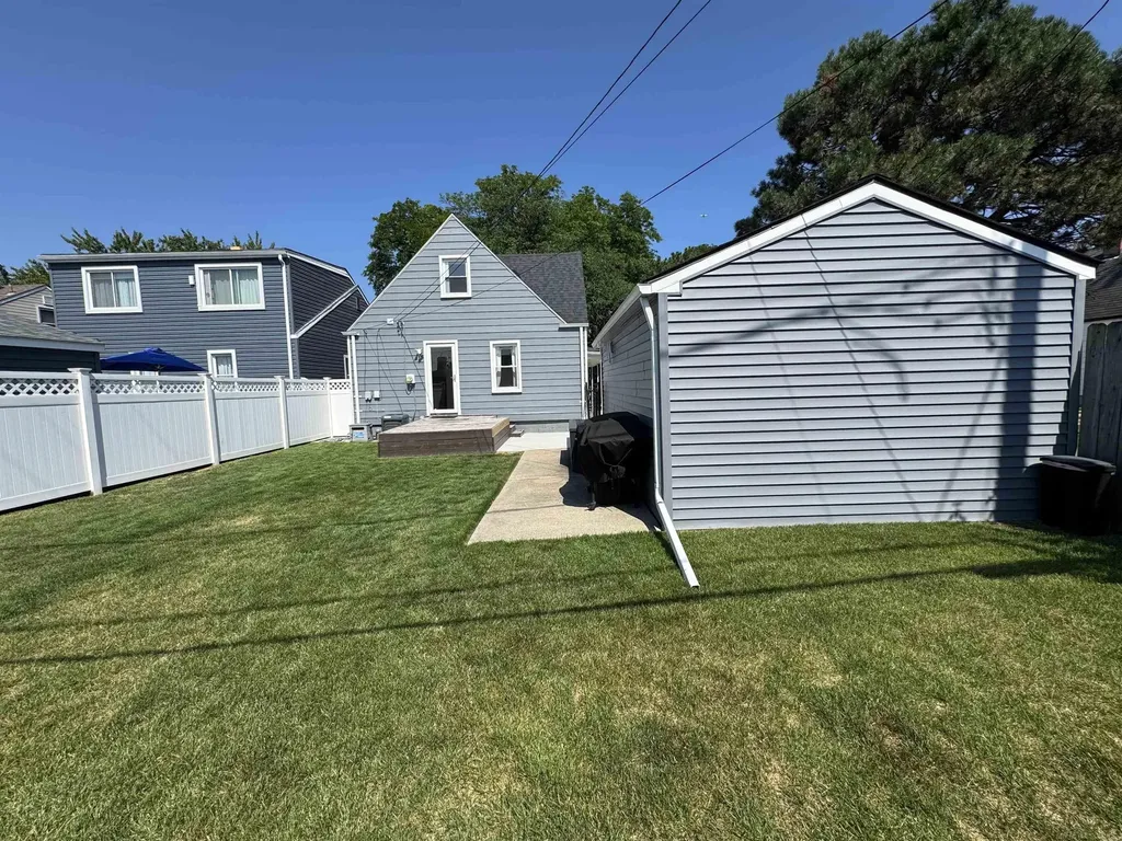3364 23rd Street Wyandotte City MI 48192