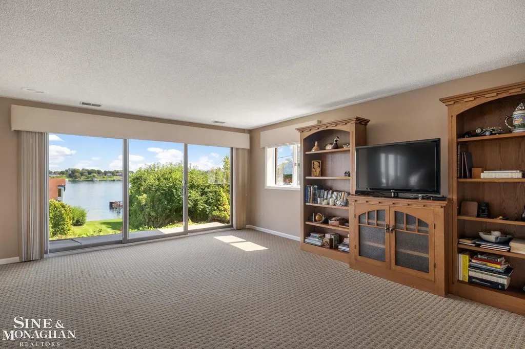 1715 River #76 Road St. Clair Township MI 48079