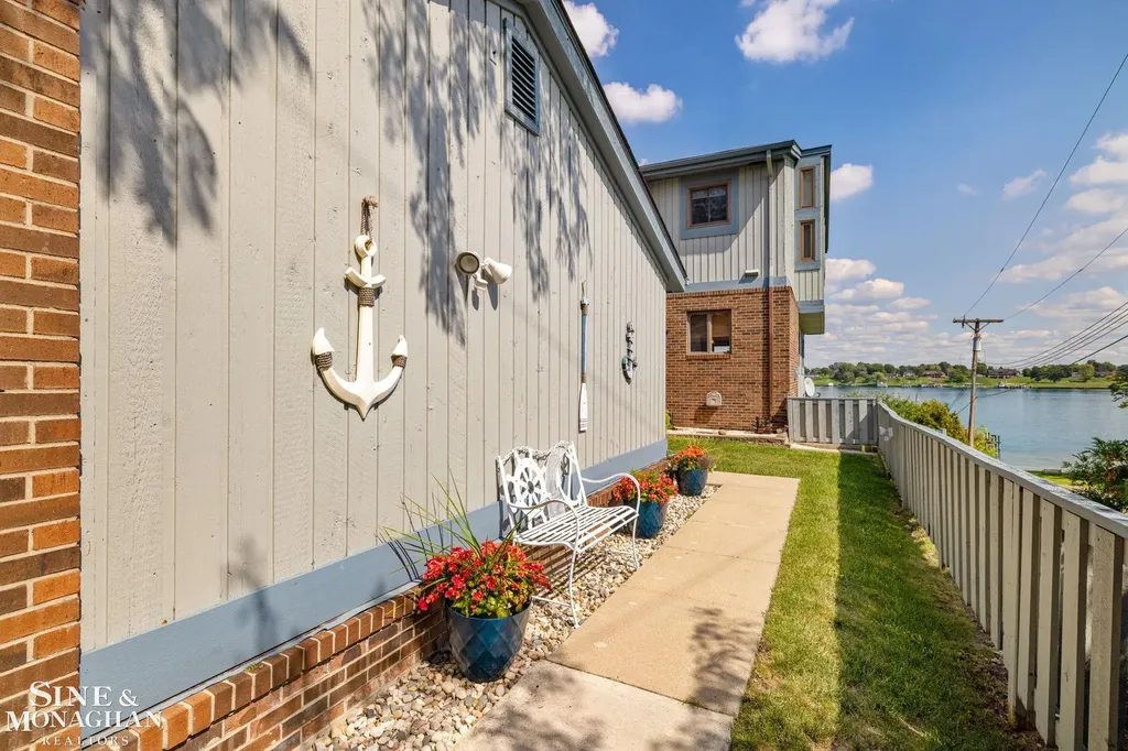 1715 River #76 Road St. Clair Township MI 48079