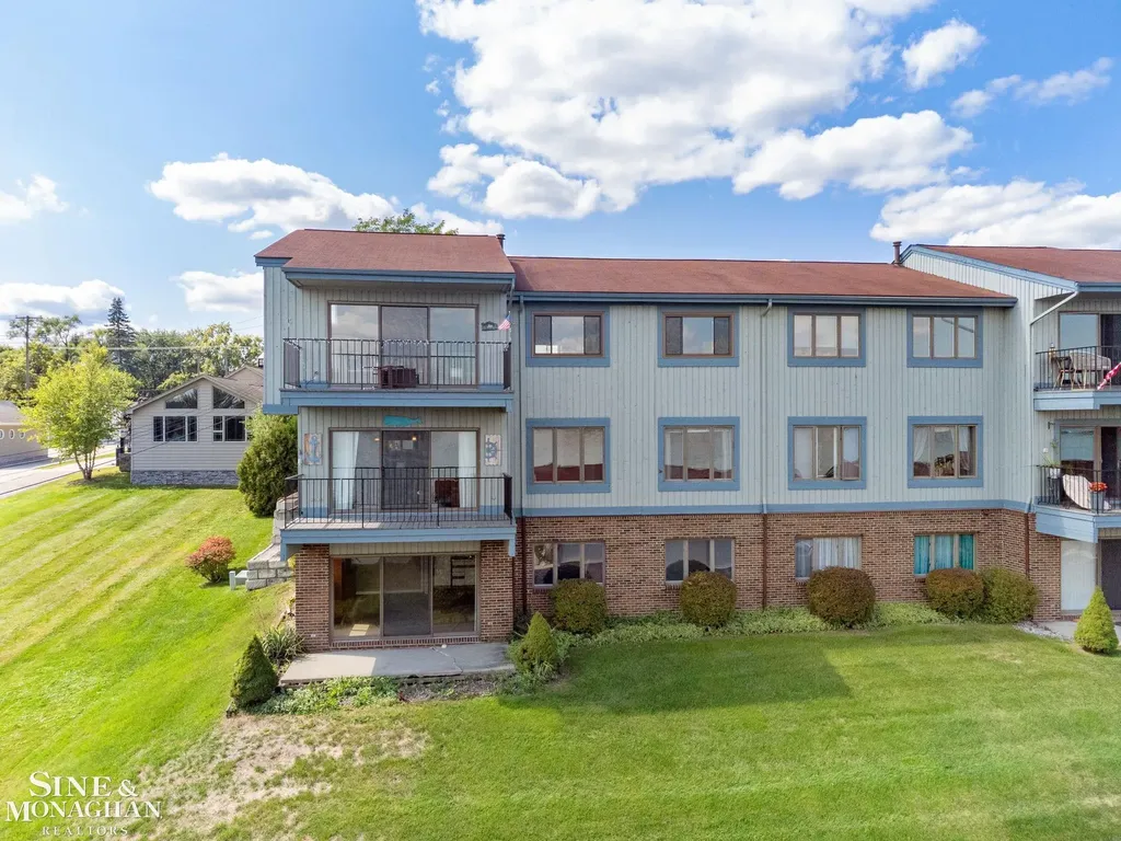 1715 River #76 Road St. Clair Township MI 48079