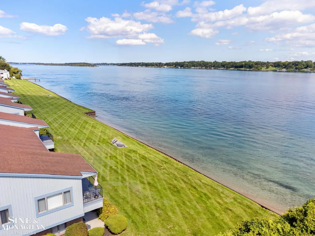 1715 River #76 Road St. Clair Township MI 48079