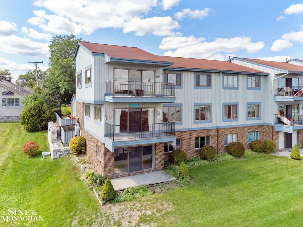 1715 River #76 Road St. Clair Township MI 48079