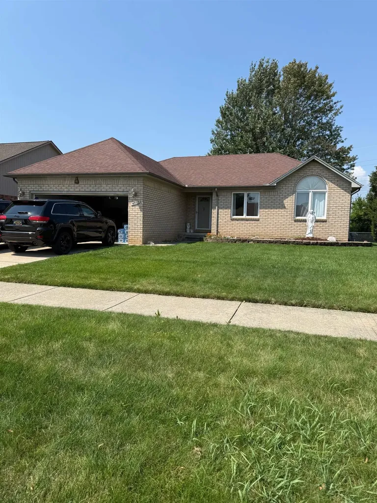 47177 Pamela Drive Macomb Township MI 48044