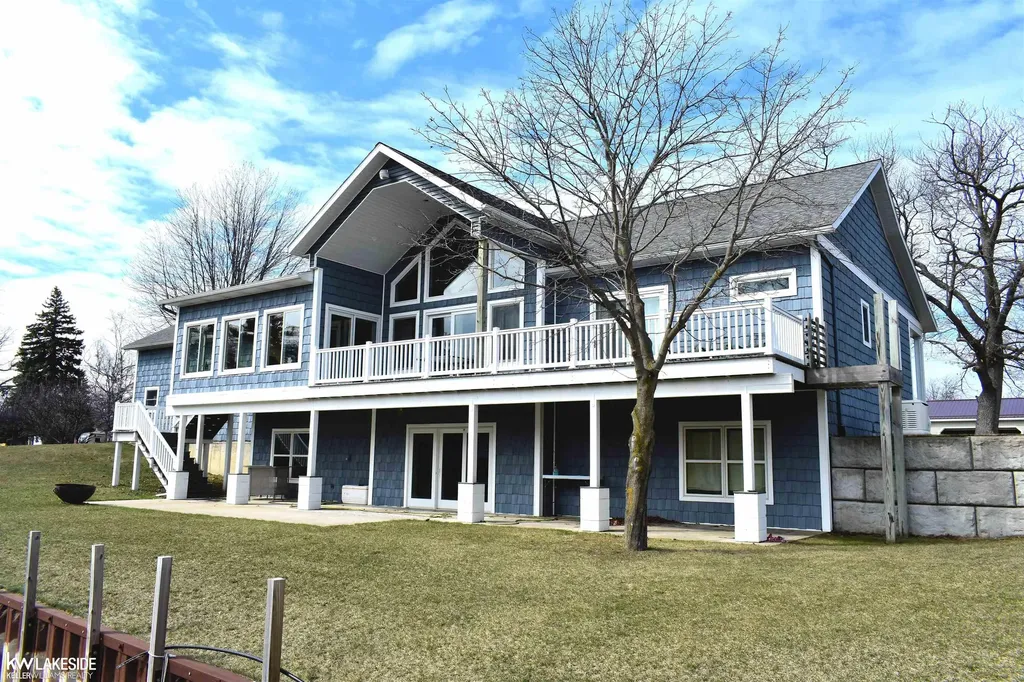 4378 Iroquois Drive Caseville Township MI 48755