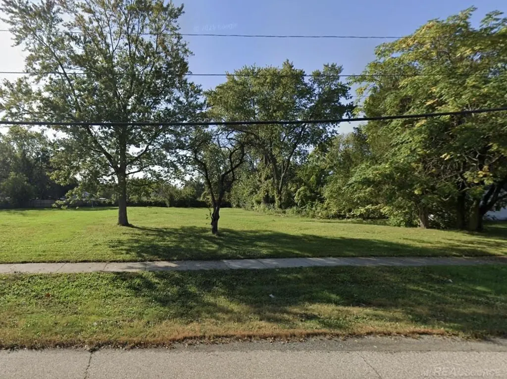 11956 Stephens Road Warren City MI 48089