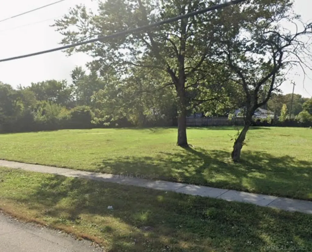 11956 Stephens Road Warren City MI 48089