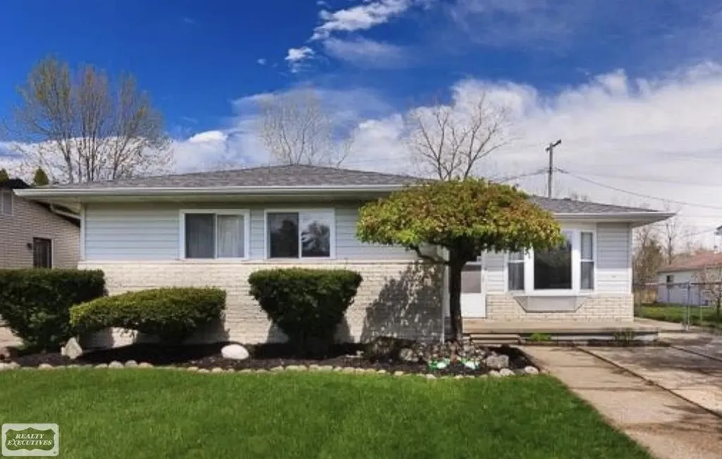 50550 Lagae Street New Baltimore City MI 48047