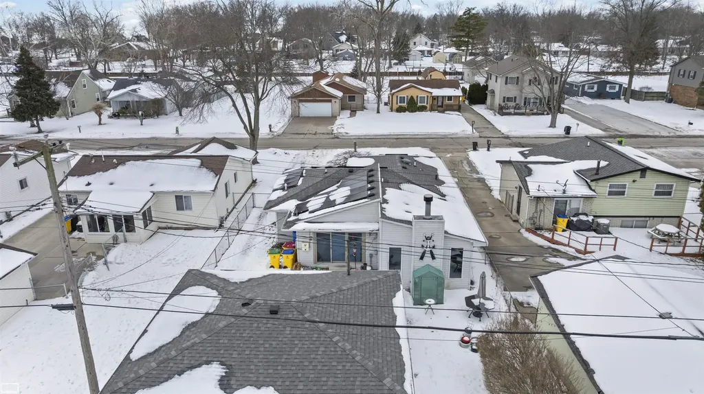 50550 Lagae Street New Baltimore City MI 48047