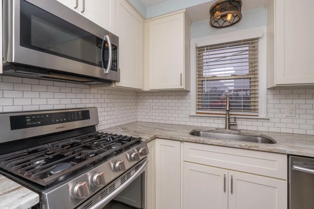 16605 Rosemary Street Fraser City MI 48026