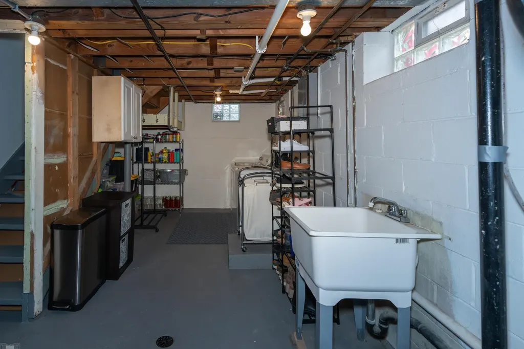 16605 Rosemary Street Fraser City MI 48026