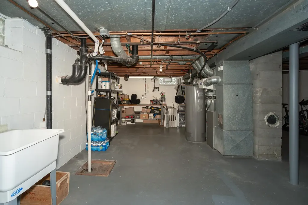 16605 Rosemary Street Fraser City MI 48026
