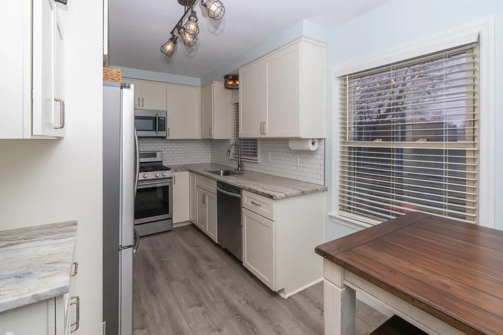 16605 Rosemary Street Fraser City MI 48026