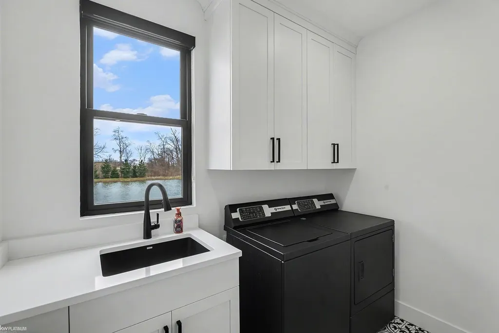 66507 Meadowlands Court Washington Township MI 48095