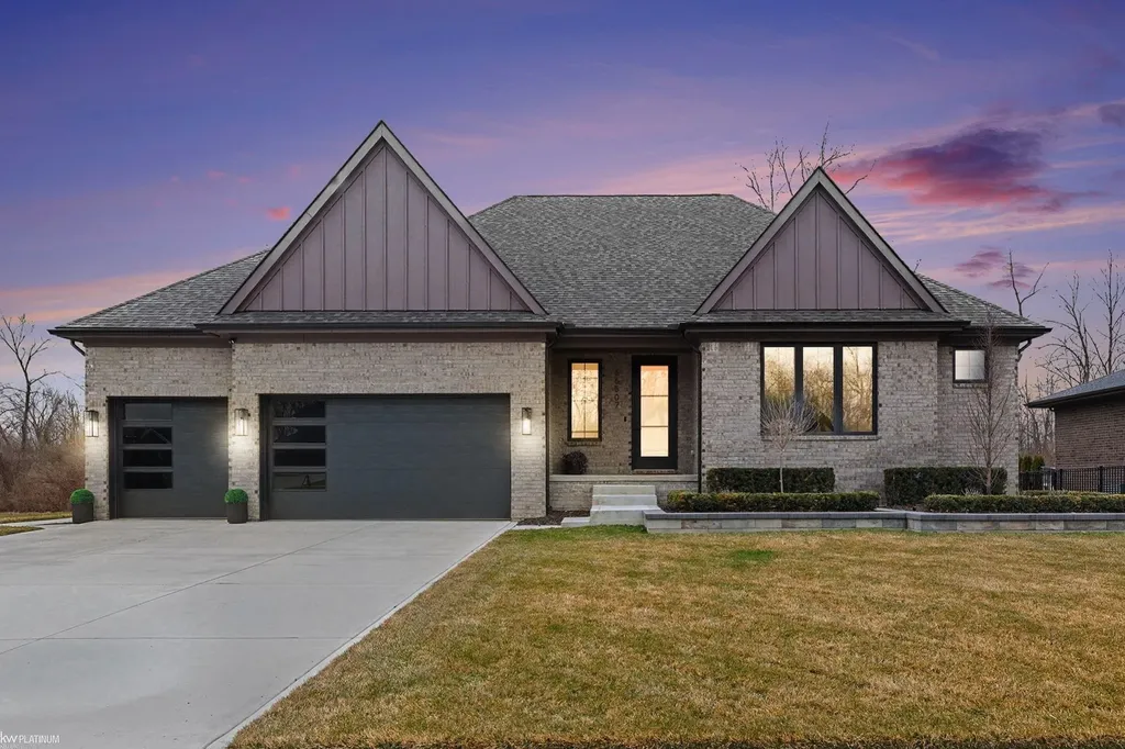 66507 Meadowlands Court Washington Township MI 48095