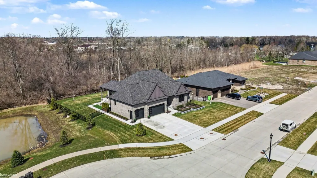 66507 Meadowlands Court Washington Township MI 48095