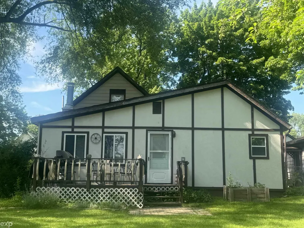 355 W 1st Street Imlay City City MI 48444