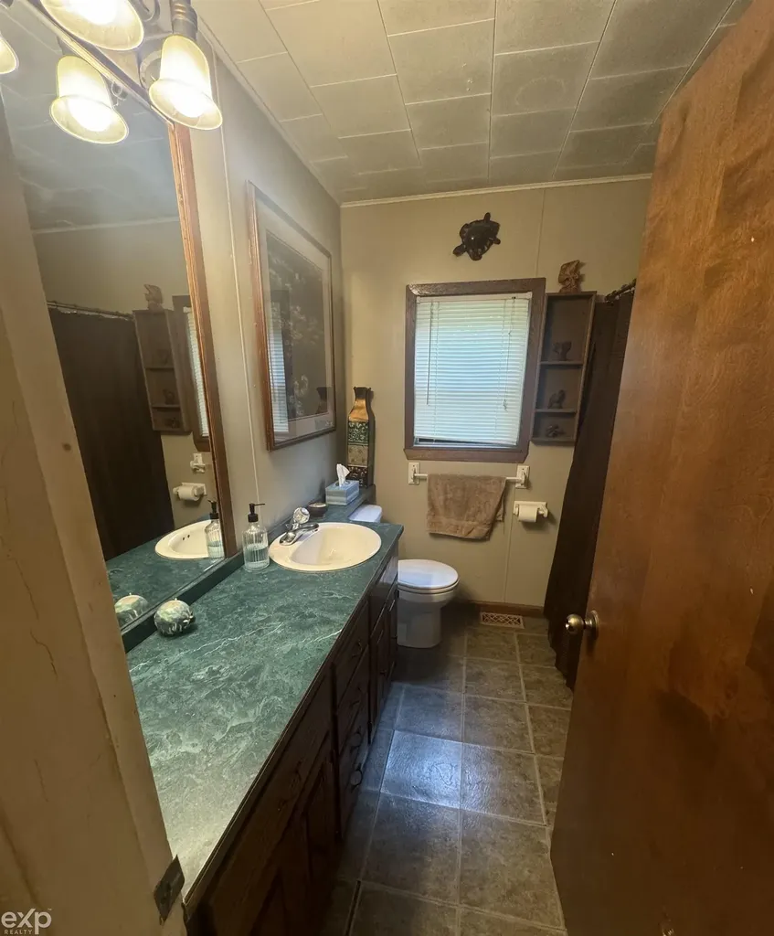355 W 1st Street Imlay City City MI 48444