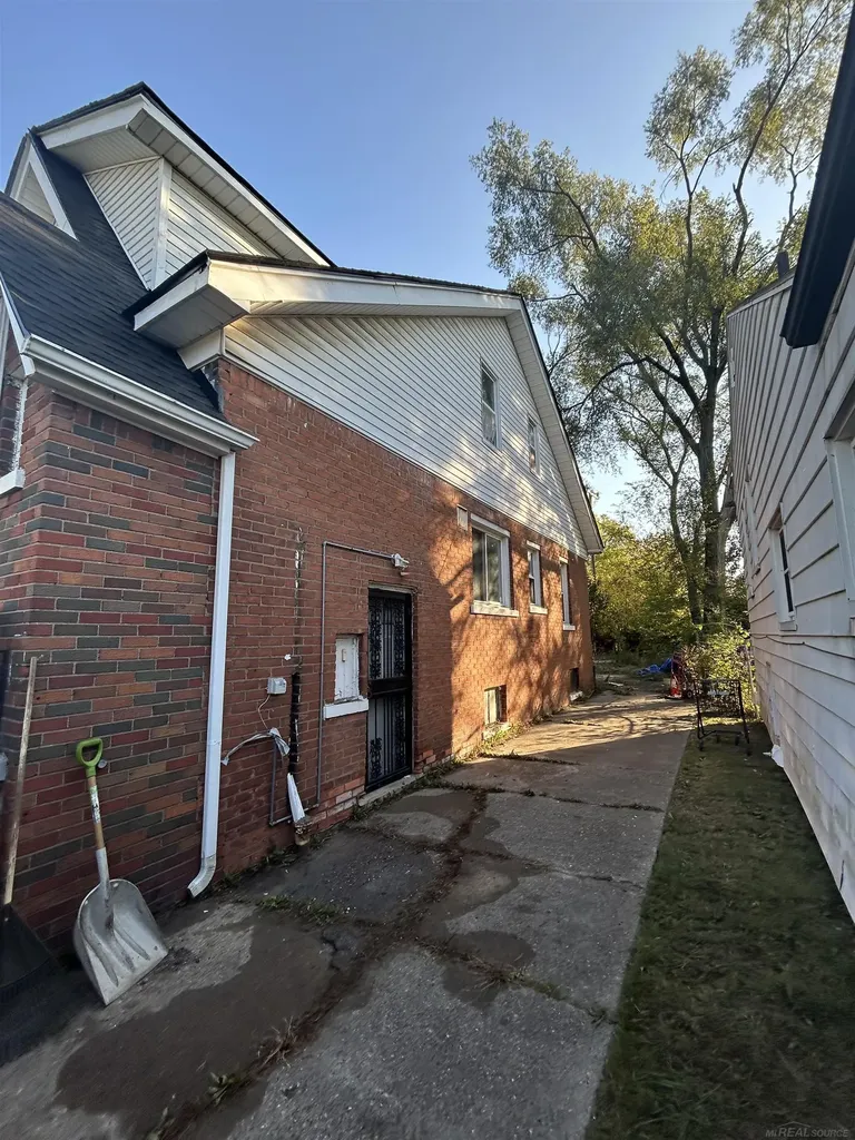 18866 Hull Street Detroit City MI 48203