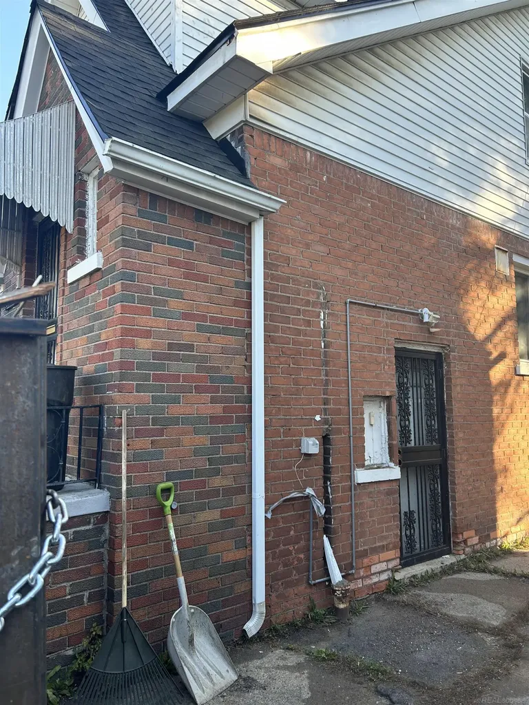 18866 Hull Street Detroit City MI 48203