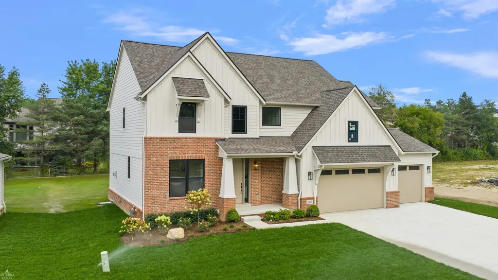 3308 Waldon Ridge Street Orion Charter Township MI 48359
