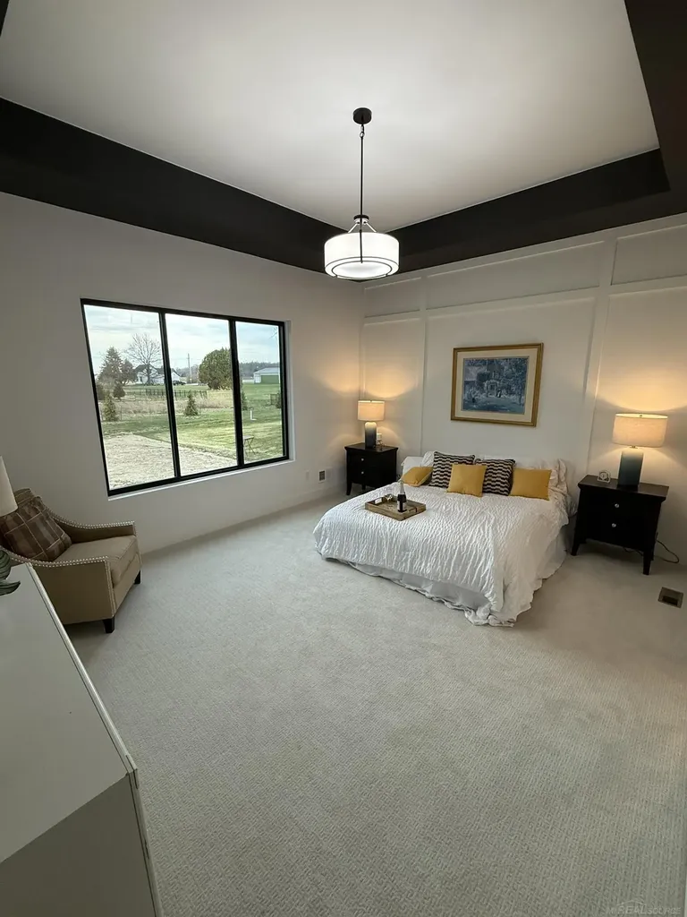 14004 Quail View Drive Washington Township MI 48094