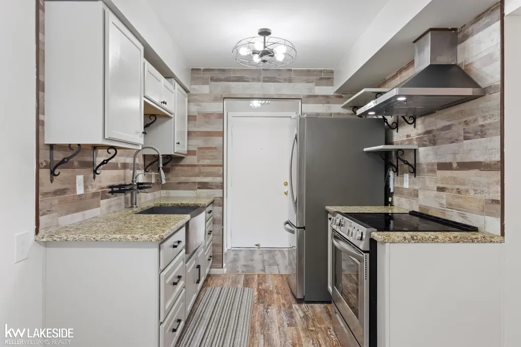 43244 Mound Road Sterling Heights City MI 48314