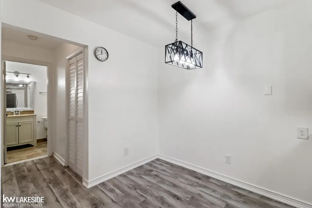 43244 Mound Road Sterling Heights City MI 48314