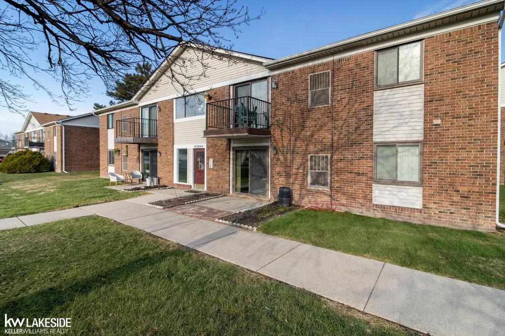 43244 Mound Road Sterling Heights City MI 48314