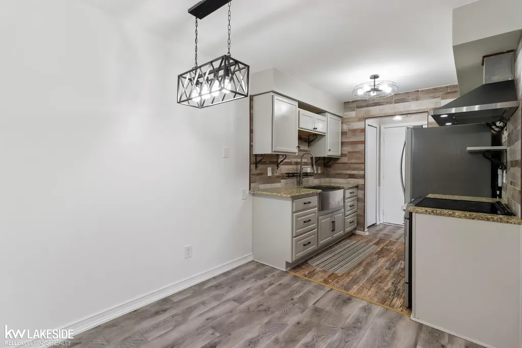 43244 Mound Road Sterling Heights City MI 48314