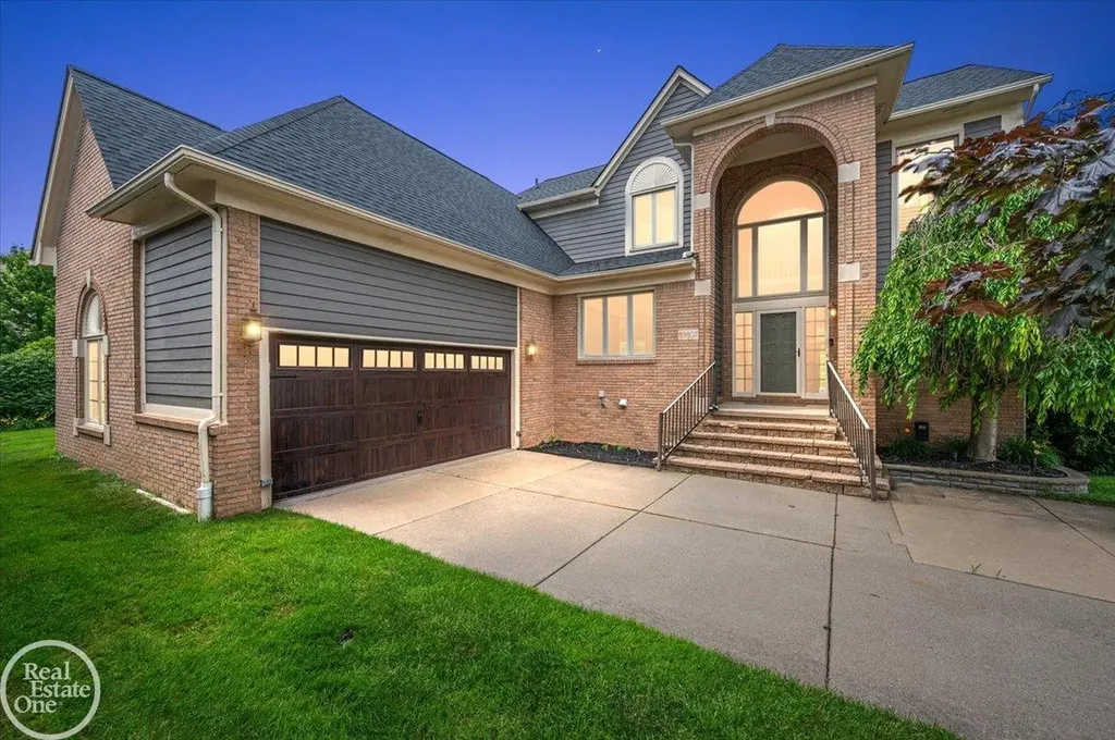 59807 Glacier Ridge N. Drive Washington Township MI 48094