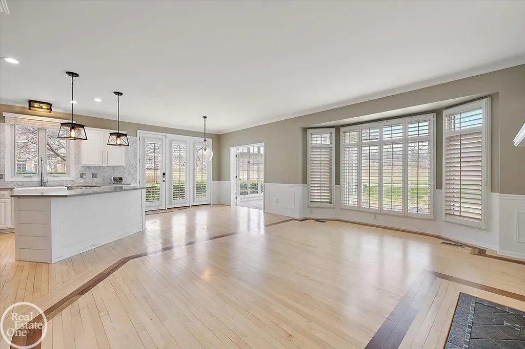 59807 Glacier Ridge N. Drive Washington Township MI 48094