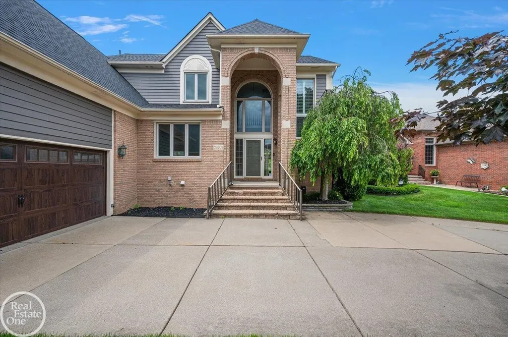 59807 Glacier Ridge N. Drive Washington Township MI 48094