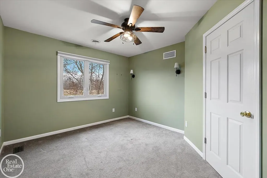 59807 Glacier Ridge N. Drive Washington Township MI 48094