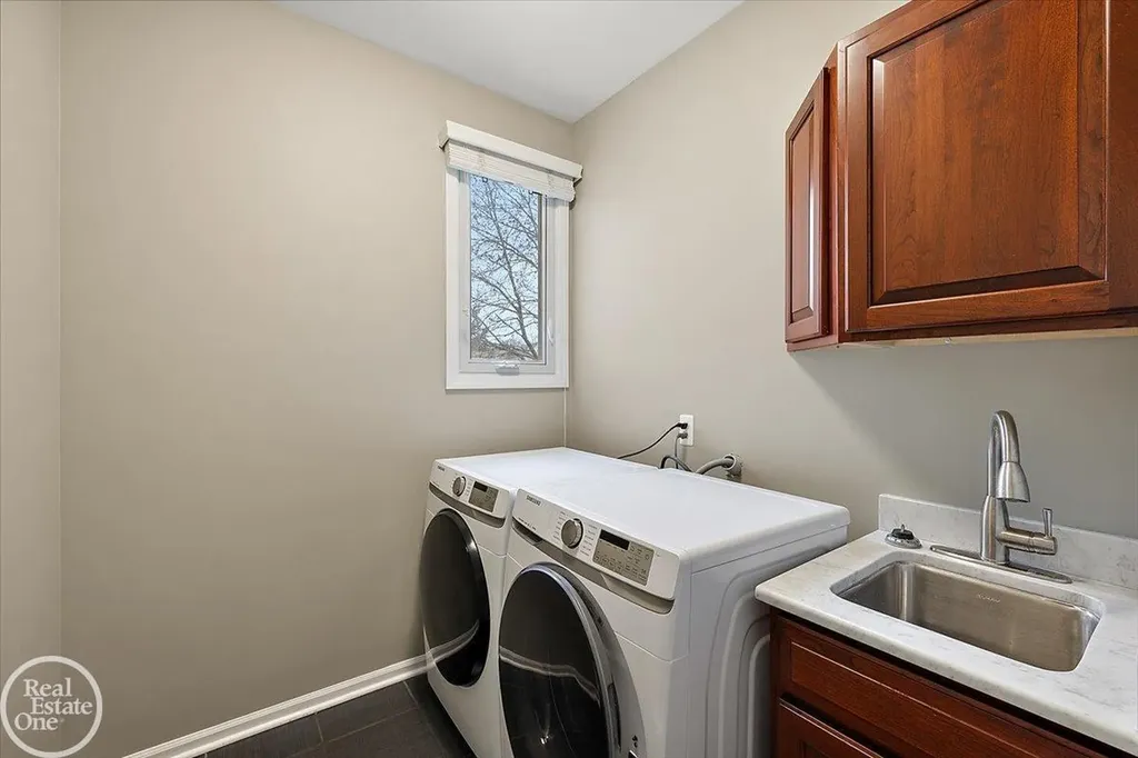 59807 Glacier Ridge N. Drive Washington Township MI 48094