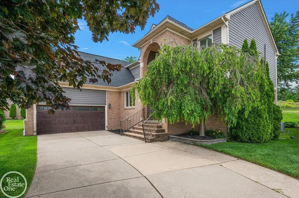 59807 Glacier Ridge N. Drive Washington Township MI 48094