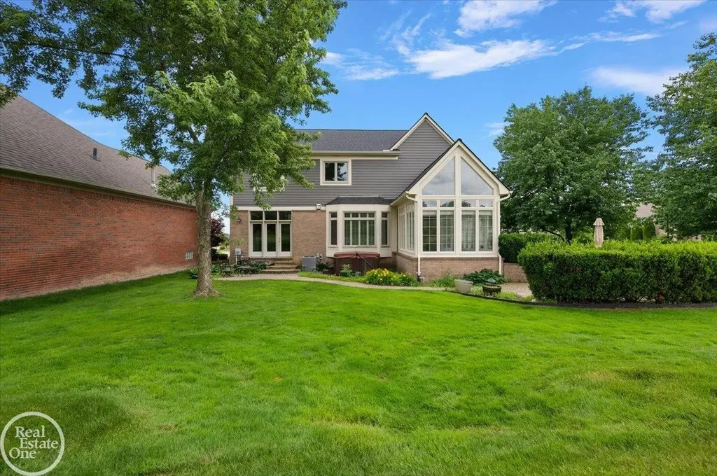 59807 Glacier Ridge N. Drive Washington Township MI 48094