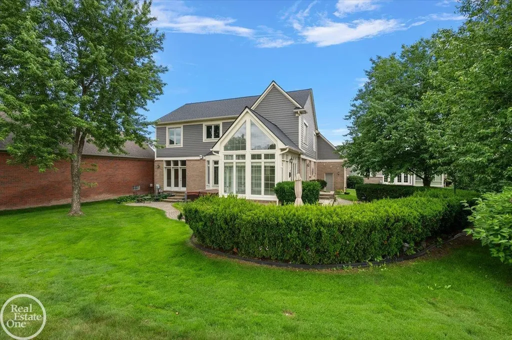 59807 Glacier Ridge N. Drive Washington Township MI 48094