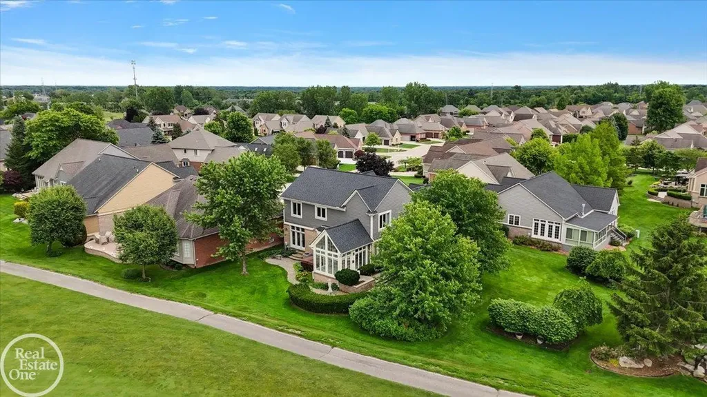 59807 Glacier Ridge N. Drive Washington Township MI 48094